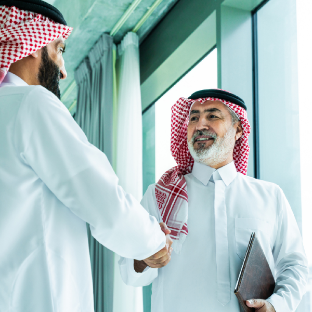 When Is One-to-One Coaching More Effective Than Group Leadership Programs? 